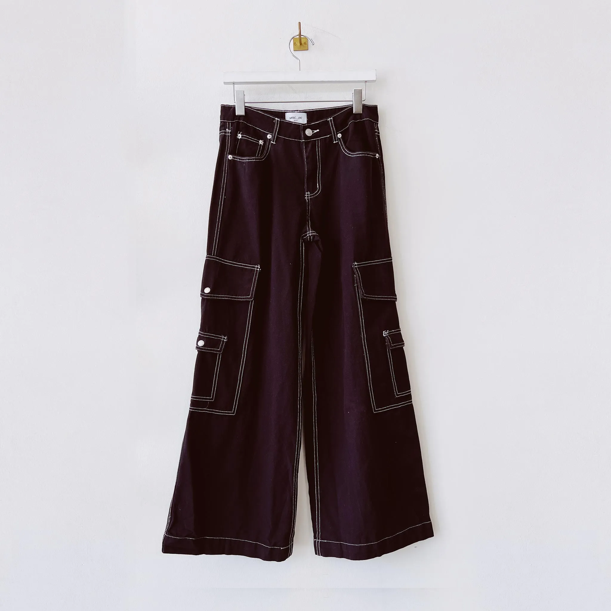 Contrast Stitch Cargo Pants - Black