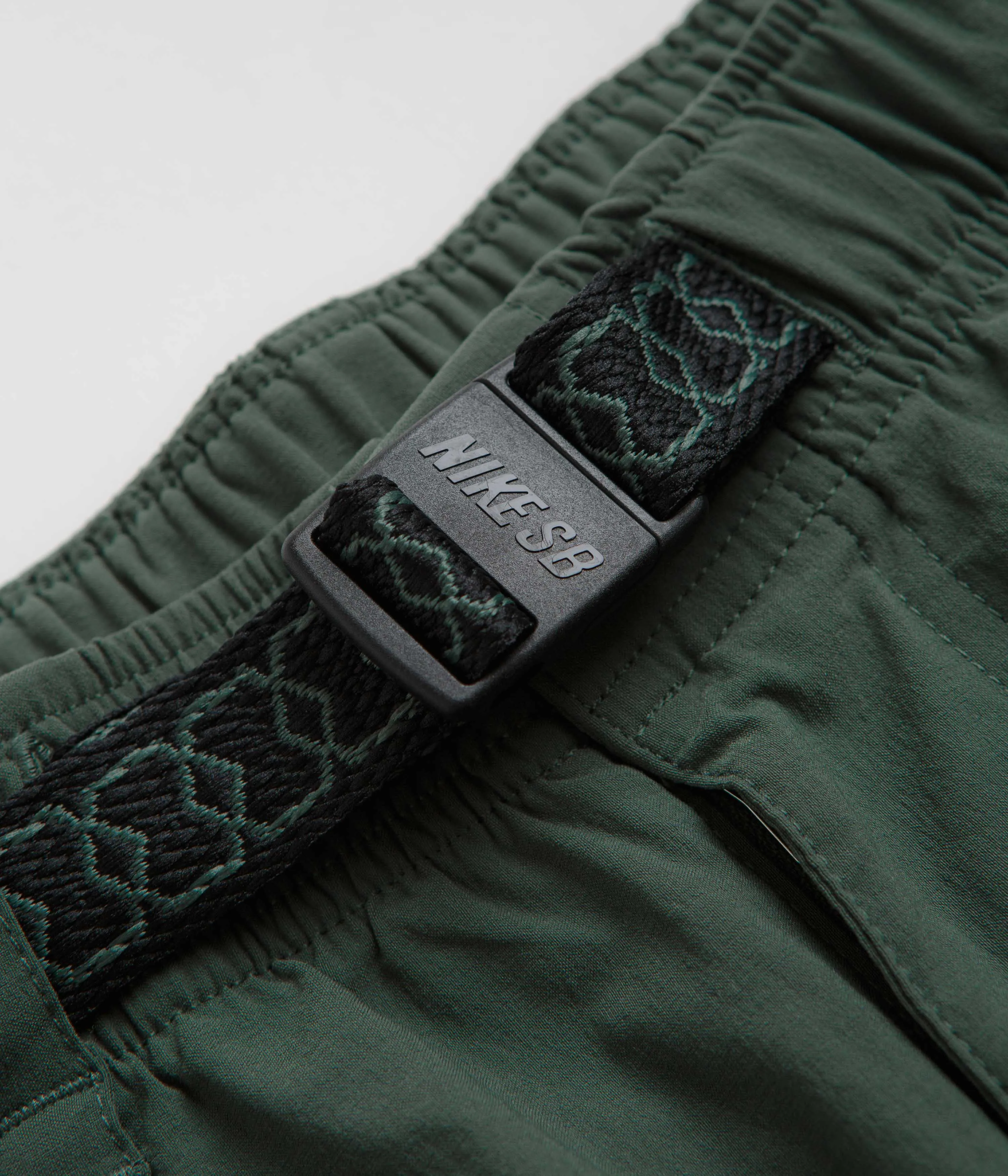 Nike SB Kearny Cargo Pants - Vintage Green / White