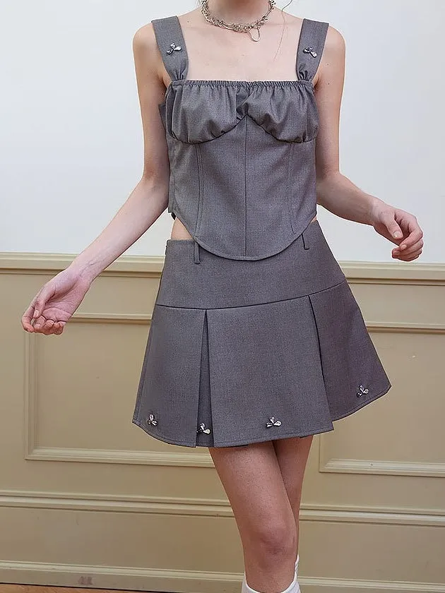 Short Wide Pleated Skirt